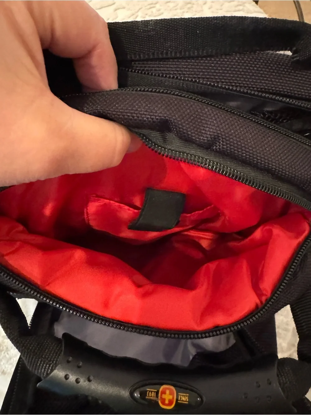 🎒 SwissGear Tech Travel & Laptop Backpack – Red & Black: Two Available